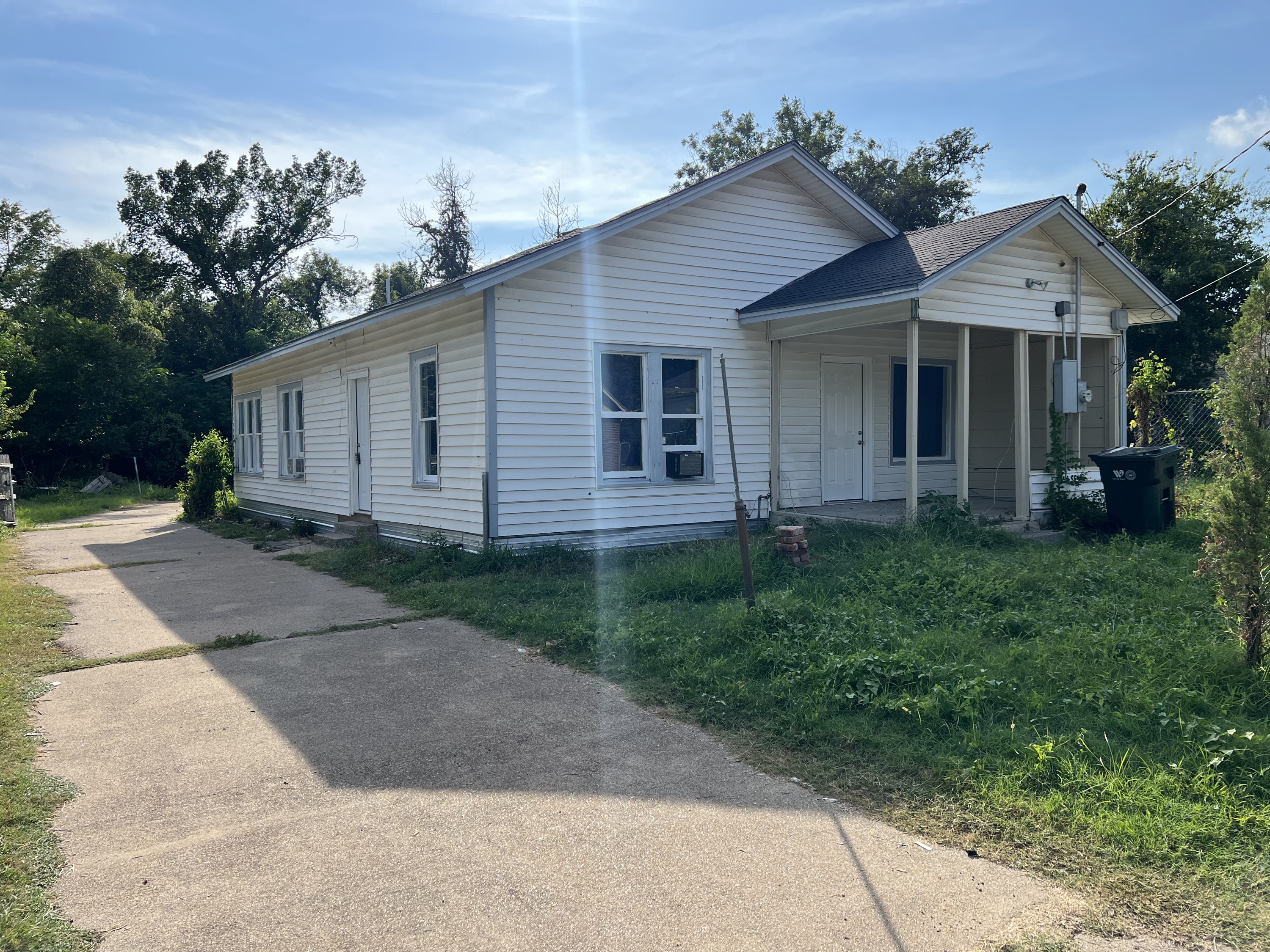 504 Lottie Street