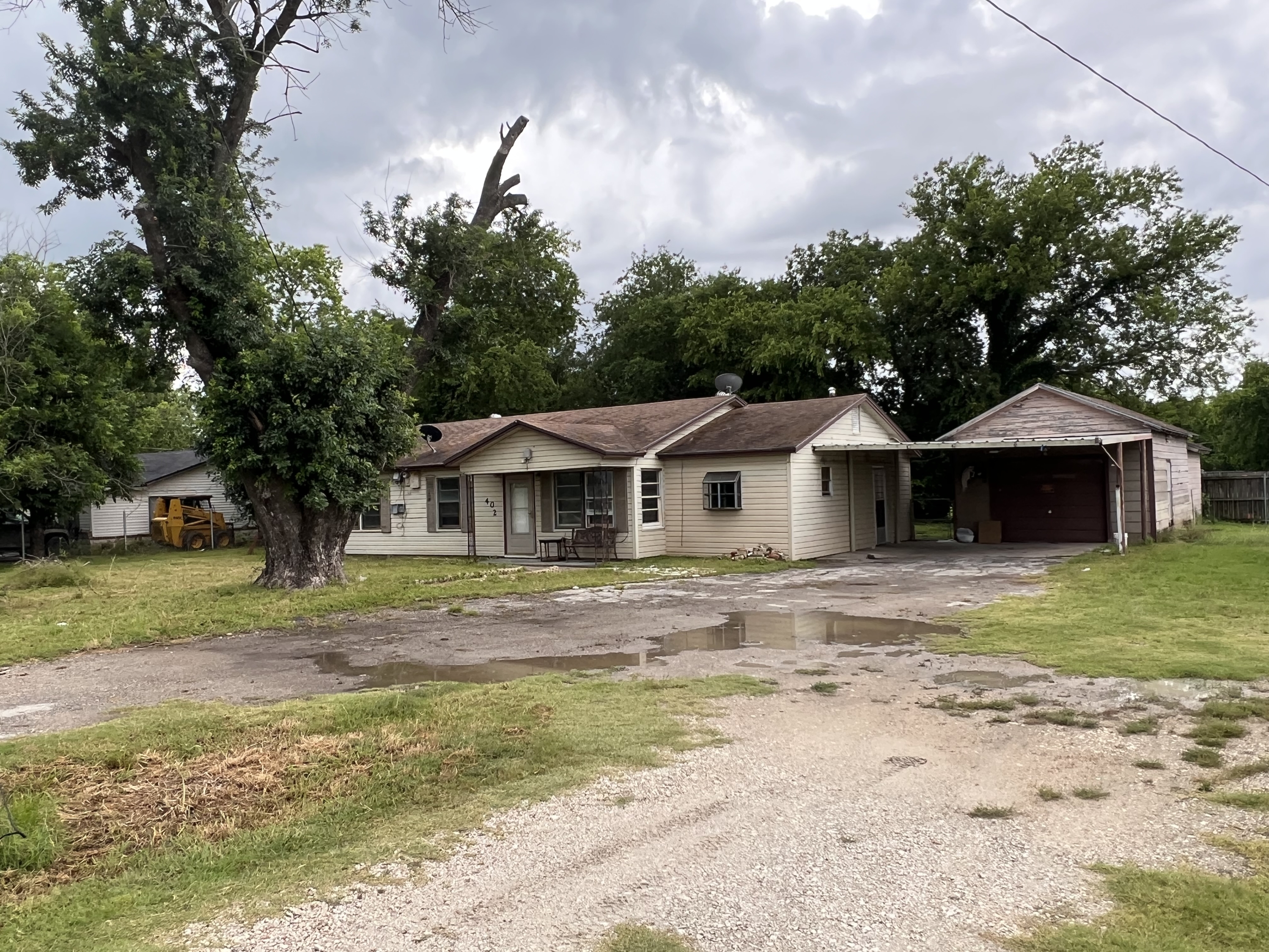 Property main image