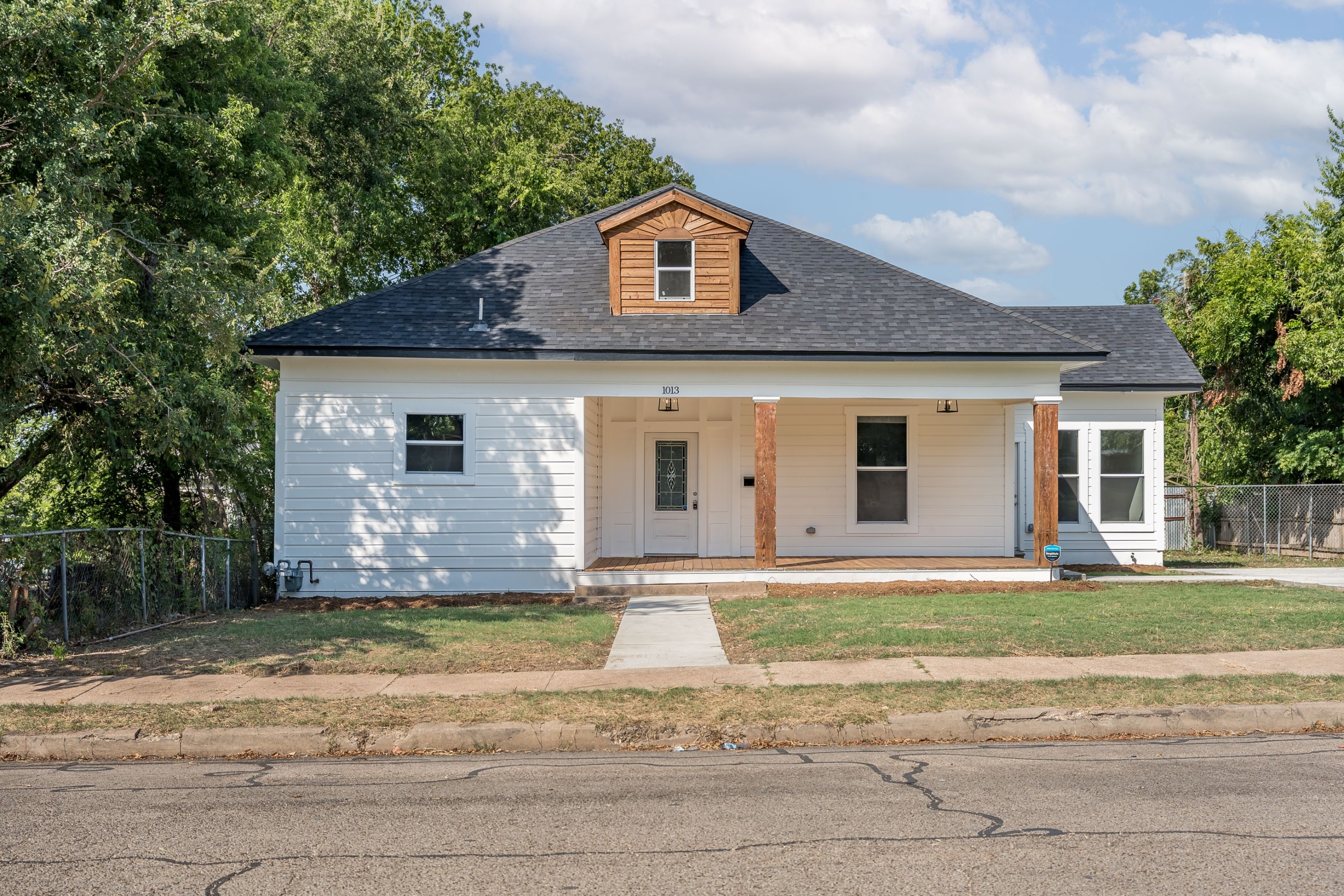 Property thumbnail image